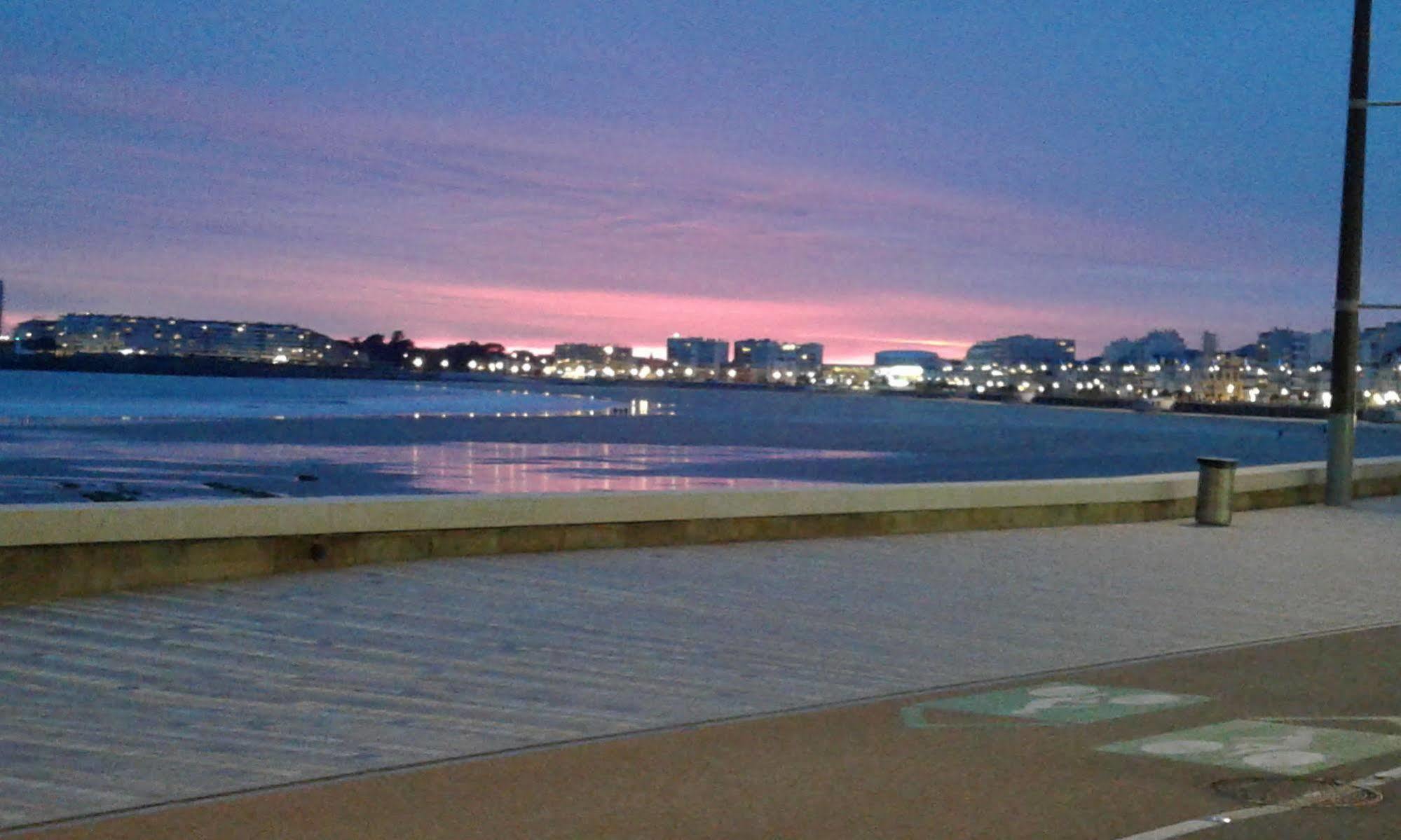 Hotel & Cantine De La Plage Les Sables-d'Olonne Ngoại thất bức ảnh